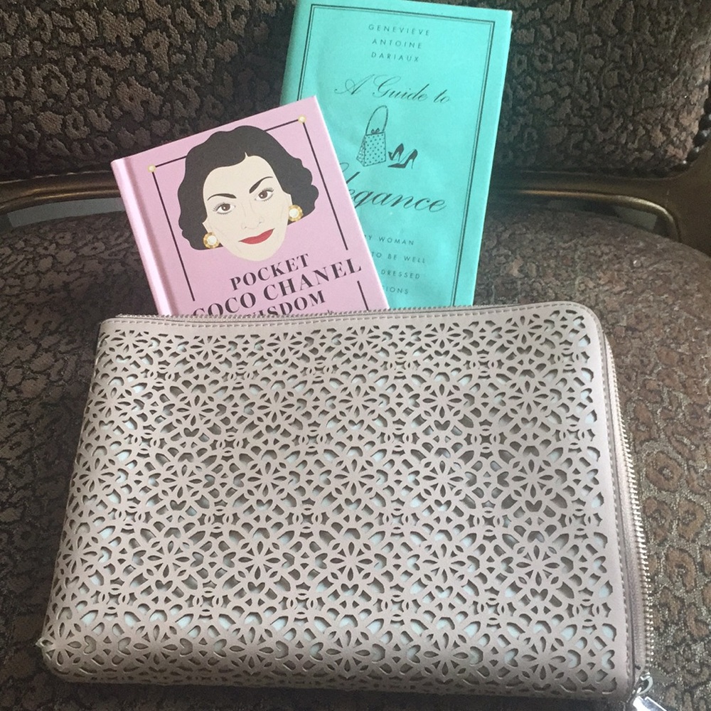Rio Tech Sleeve clutch with nickel hardware